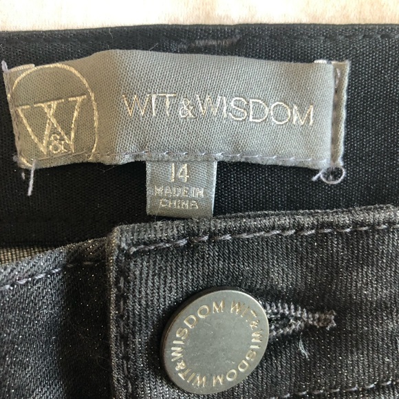 Wit &Wisdom distressed jeans - size 14w - Picture 2 of 5